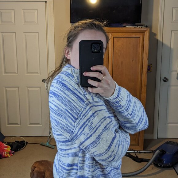 2 mock neck sweaters - Picture 12 of 13